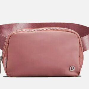 New with tags Lululemon 1L Everywhere Belt Bag Pink Pastel
